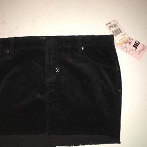 NEW Rare JLO Black Cordoroy Mini Skirt, Size:7